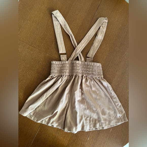 Vintage Overall Shorts - Picture 2 of 2